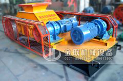86鵝卵石制砂機生產線設備發(fā)往廣東
